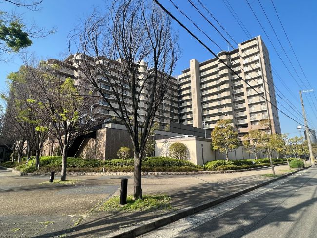 モンセーヌ住吉川公園1番館