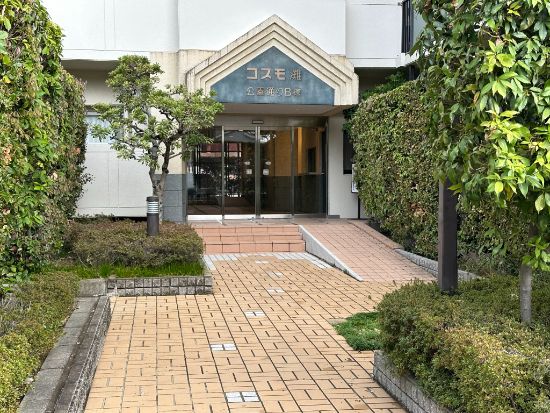 コスモ灘公園通りB棟エントランス