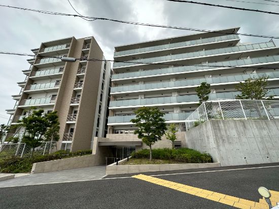 リビオ六甲ザヒルズ外観